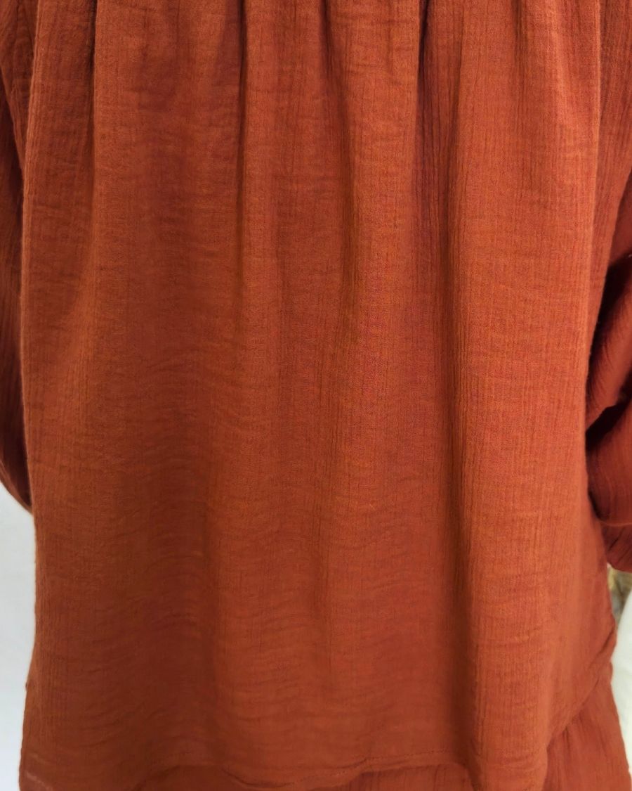 Blouse femme épaules et manches ajourées Cécile