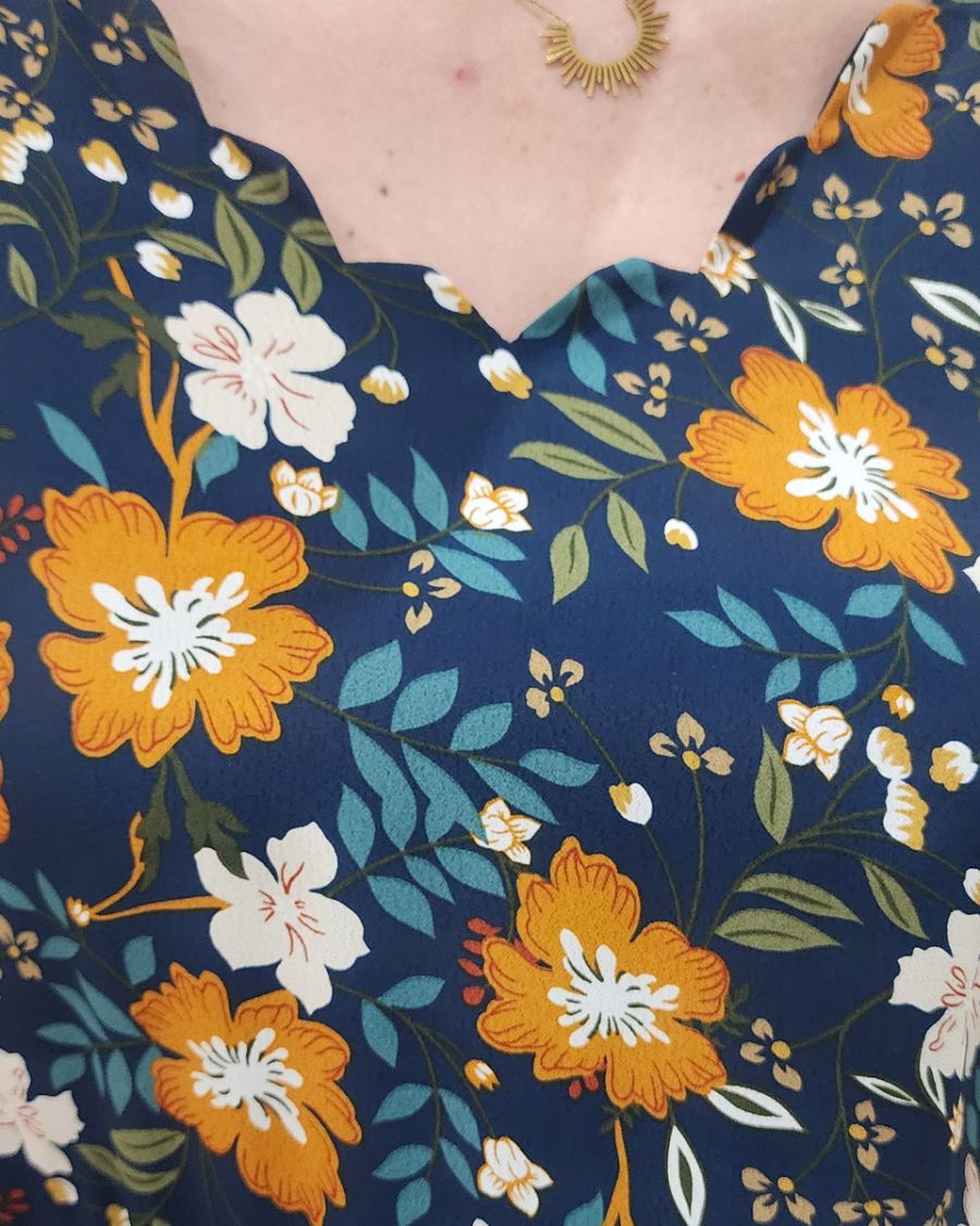 Combinaison femme marine imprimé floral beige et moutarde