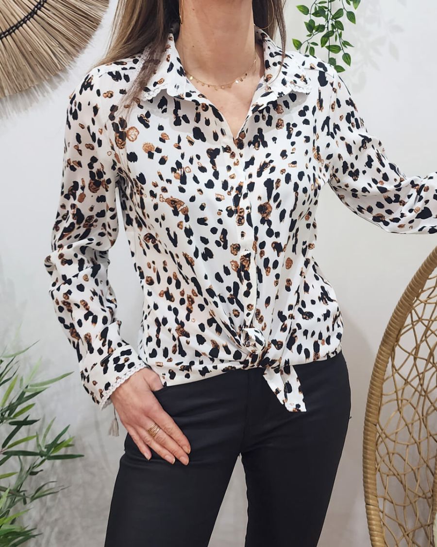 Chemisier femme blanc motif leopard col brodé