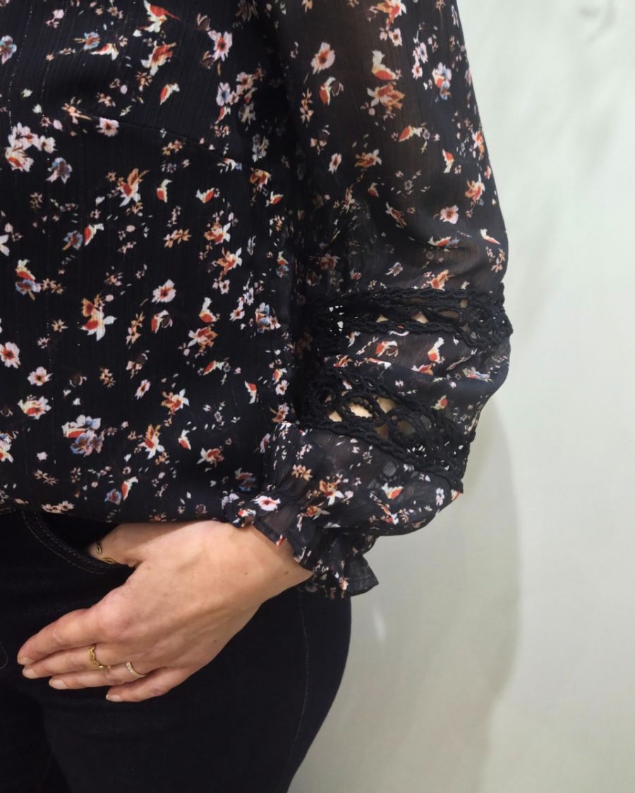Chemisier femme noir fleurs liberty et broderies Otilia
