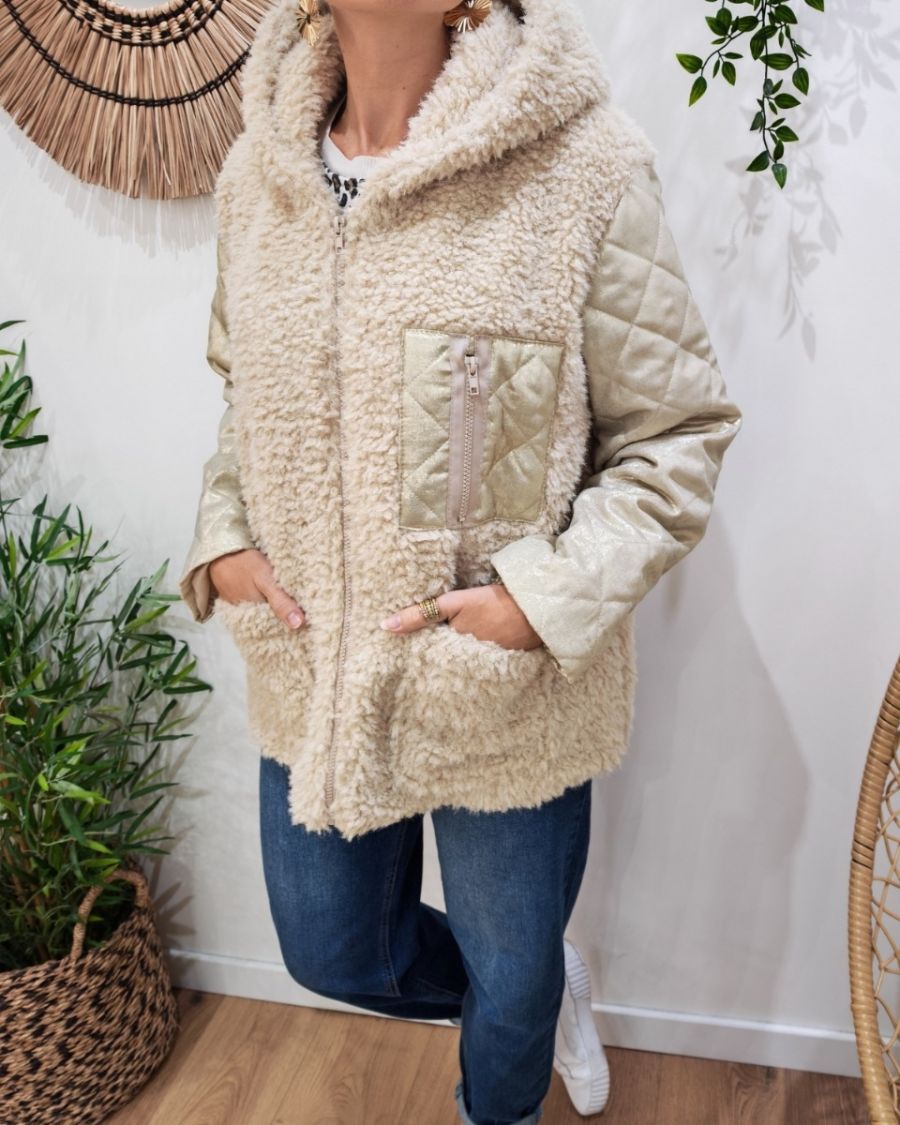 Manteau femme bouclettes manches et poche matelassées
