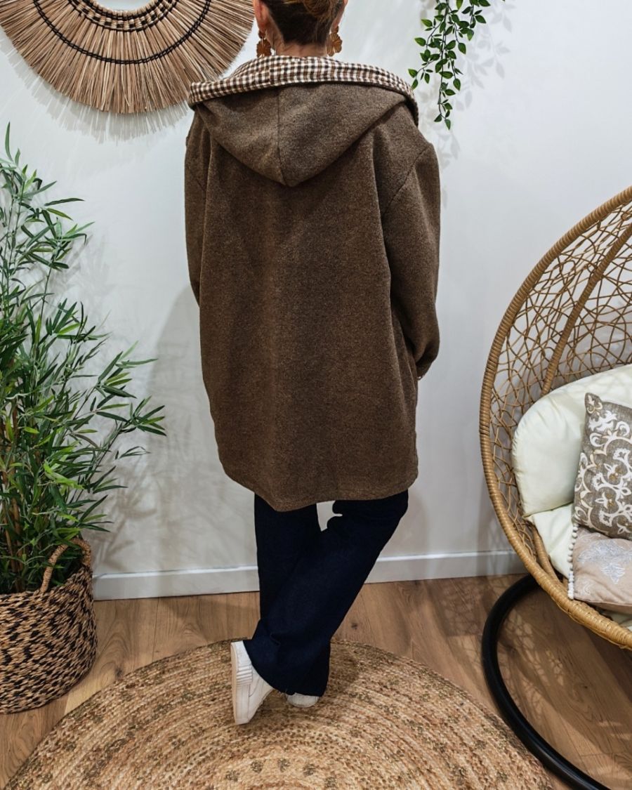 Manteau long femme à capuche marron poches plaquées revers à carreaux
