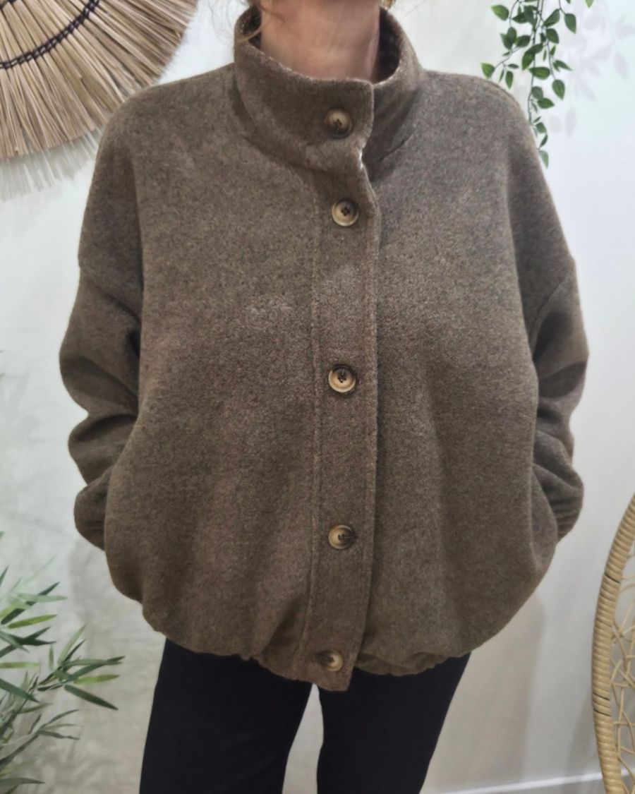 Manteau femme boutonné col montant revers à carreaux Adosinda