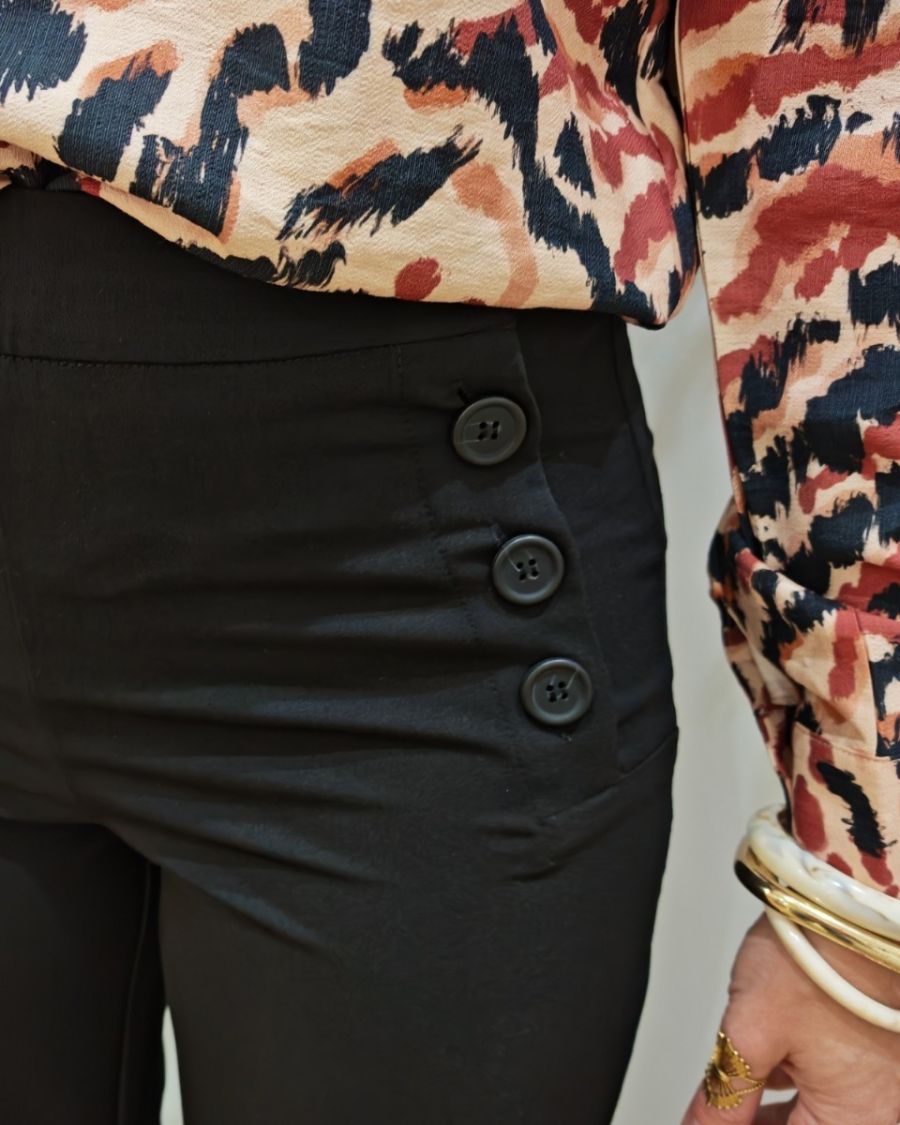 Pantalon femme noir fluide à boutons