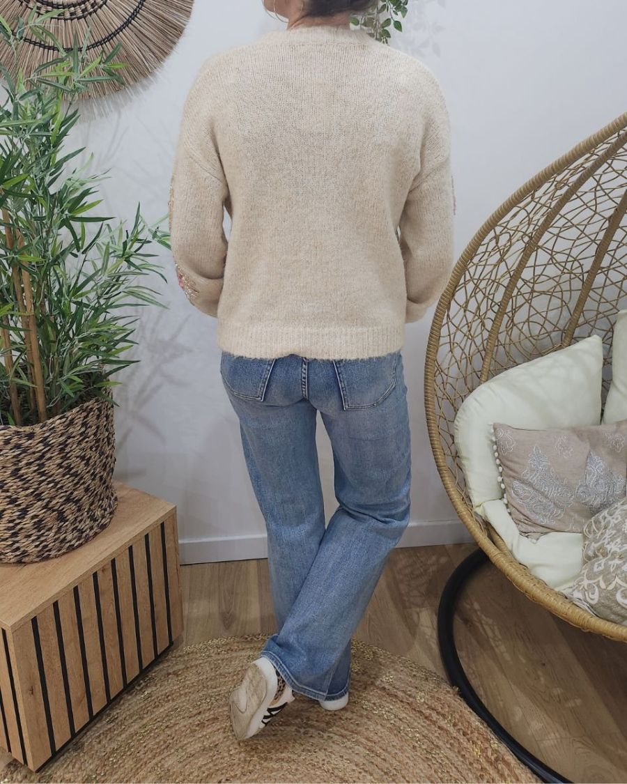 Pull femme beige manches fleurs perlées Guillemette