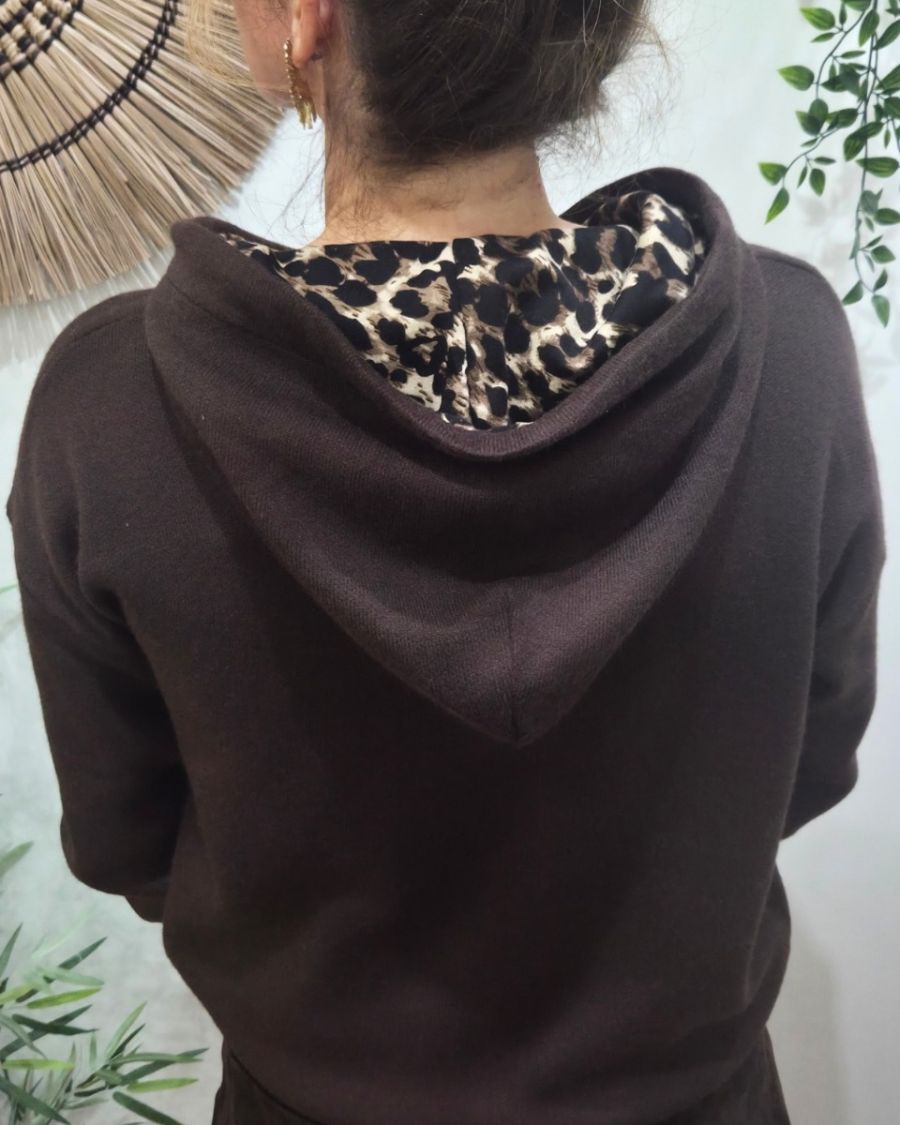 Sweat femme marron capuche et cordons léopard