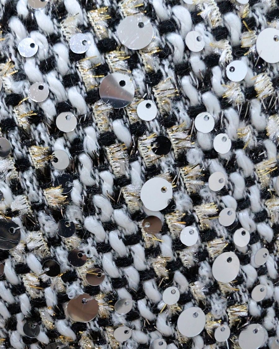 Short femme tweed noir et blanc sequins argent