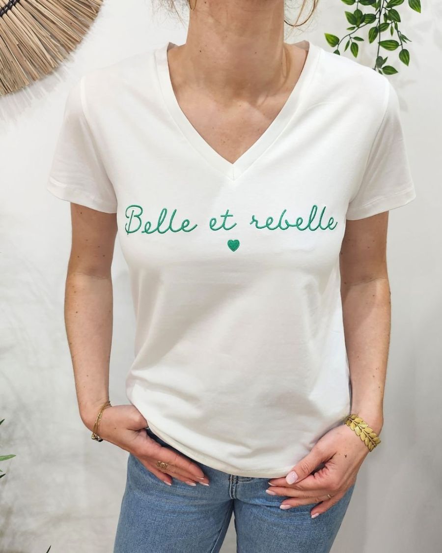 T-Shirt femme écru broderie belle et rebelle vert
