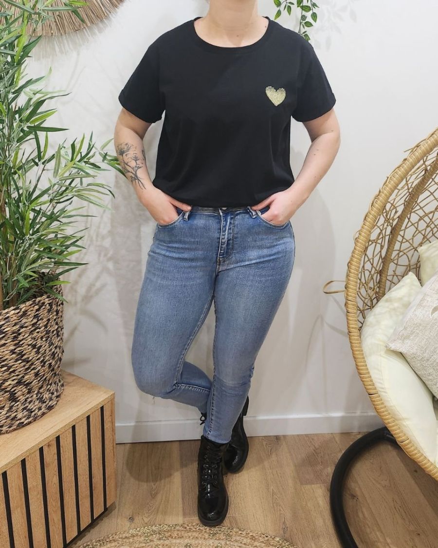 T-Shirt noir broderie coeur dégradé doré