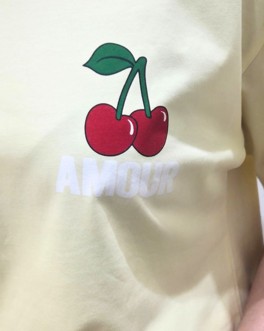 T-Shirt femme jaune AMOUR cerises rose