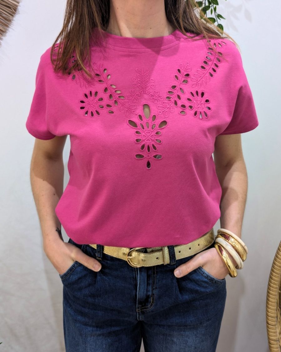 T-Shirt femme fuchsia broderies ajourées Altana