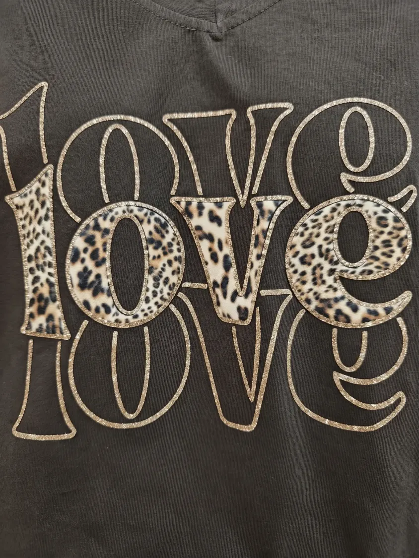 T-Shirt grande taille femme Love léopard et paillettes dorées