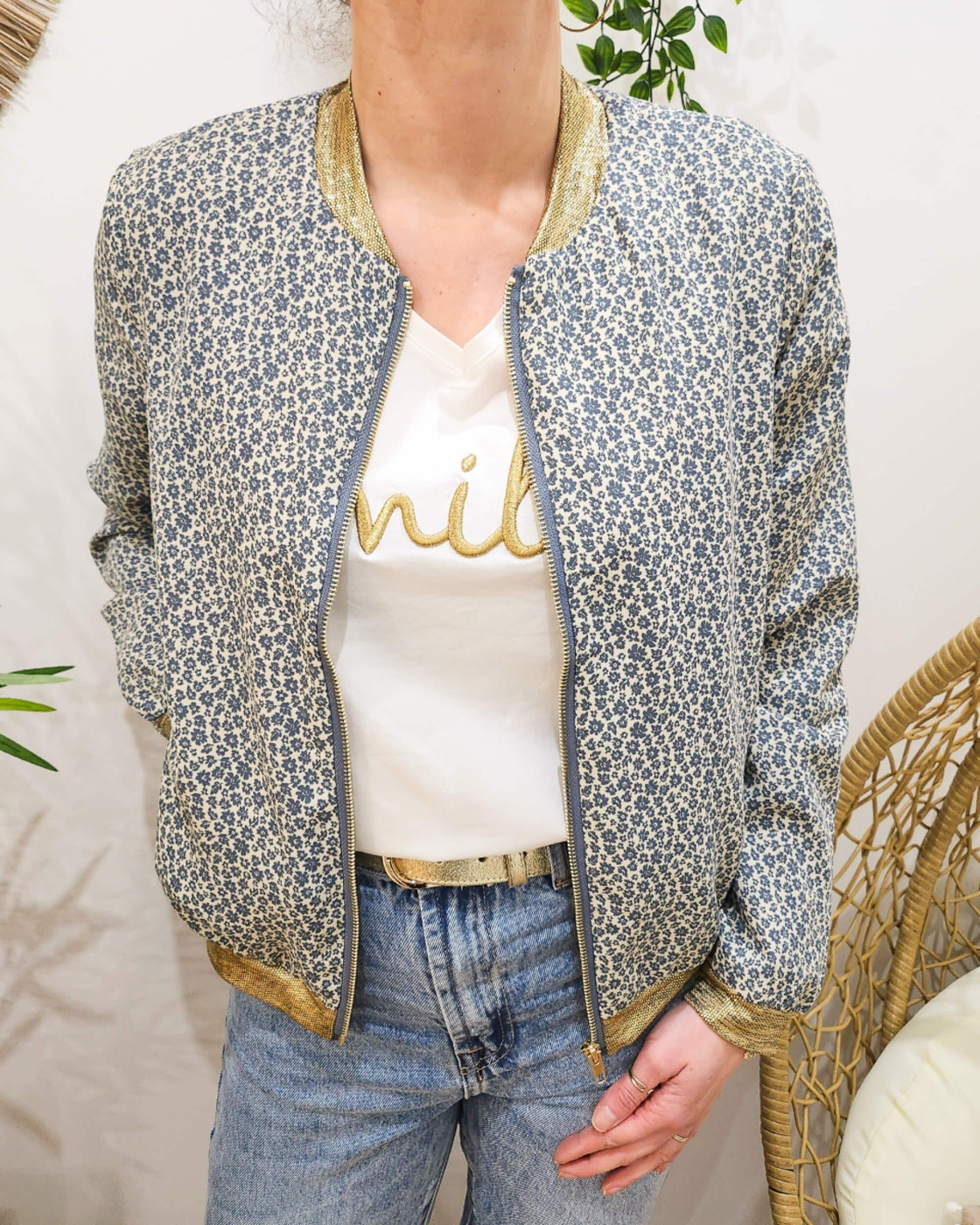 Bombers femme écru fleurs bleues Anya