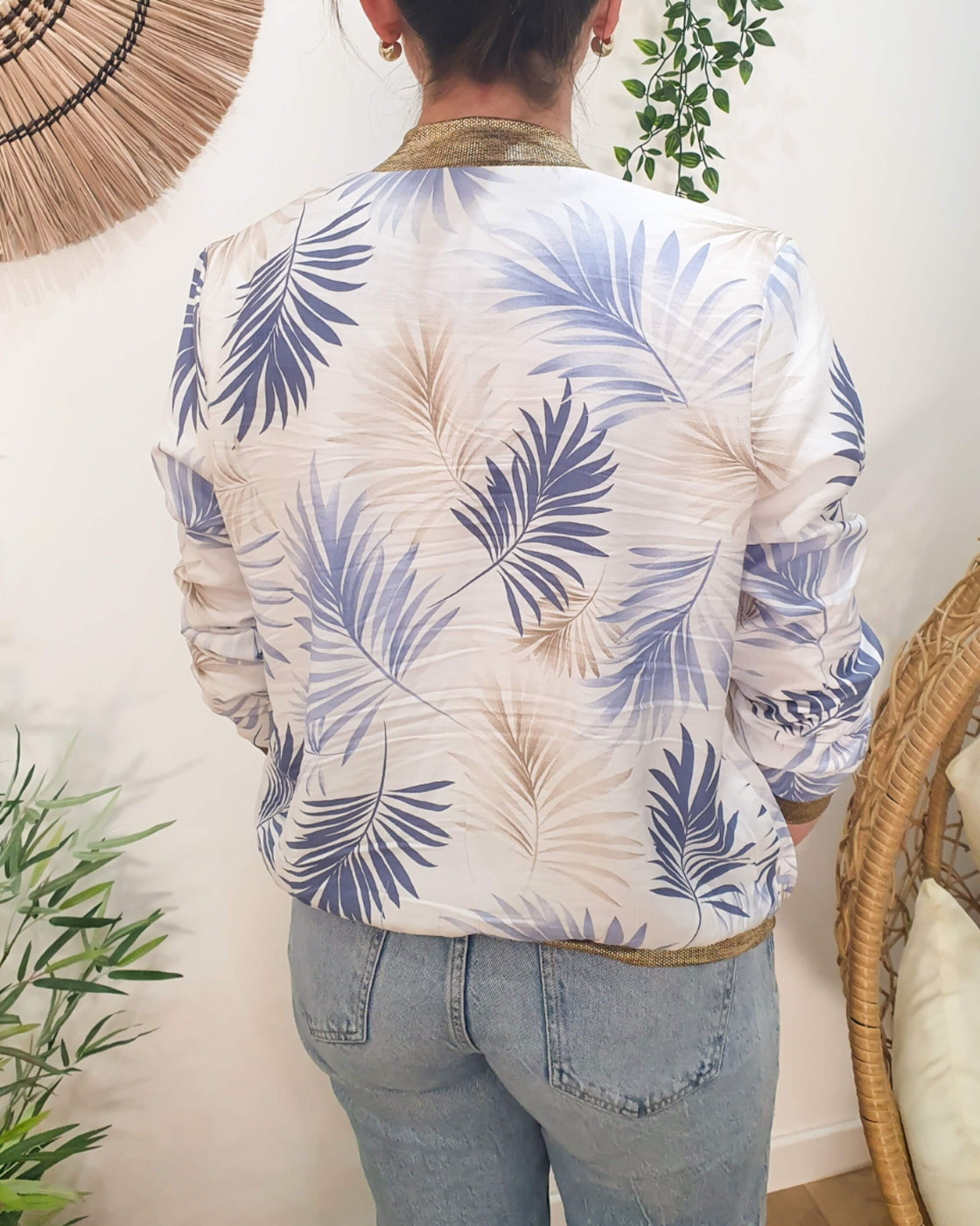 Bombers femme écru feuillages bleus et beiges Ombelline