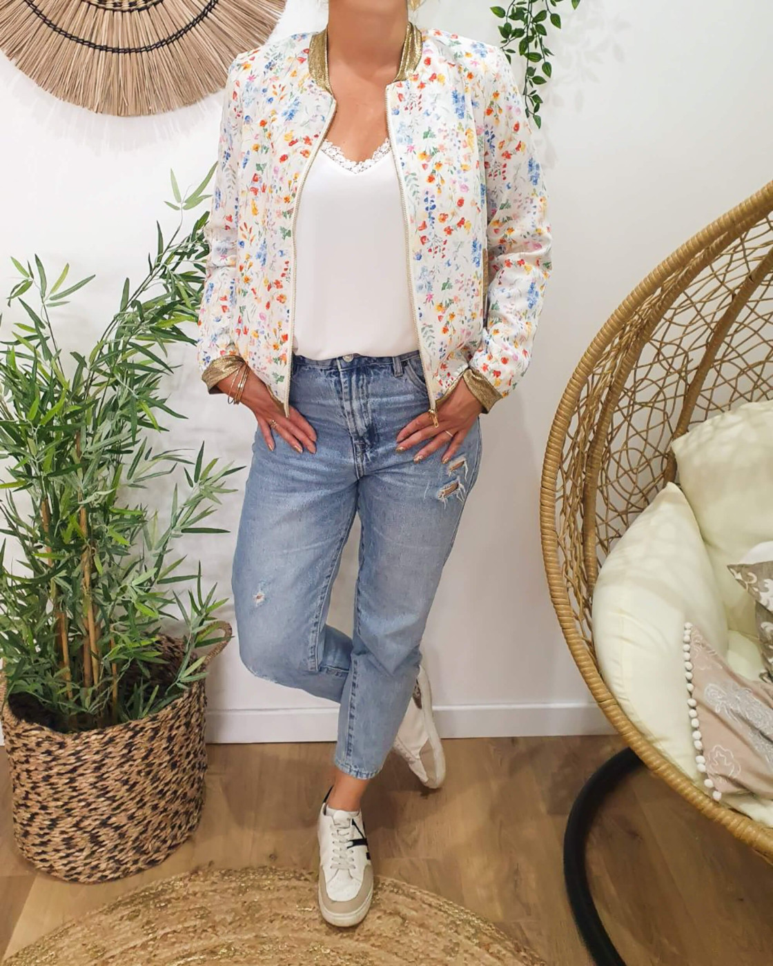 Bombers femme écru fleurs multicolores Mélinaé