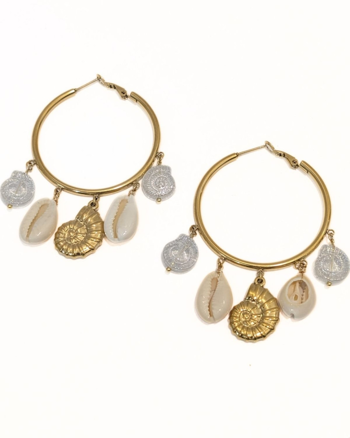 Boucles d'oreilles femme anneaux acier dorés coquillages