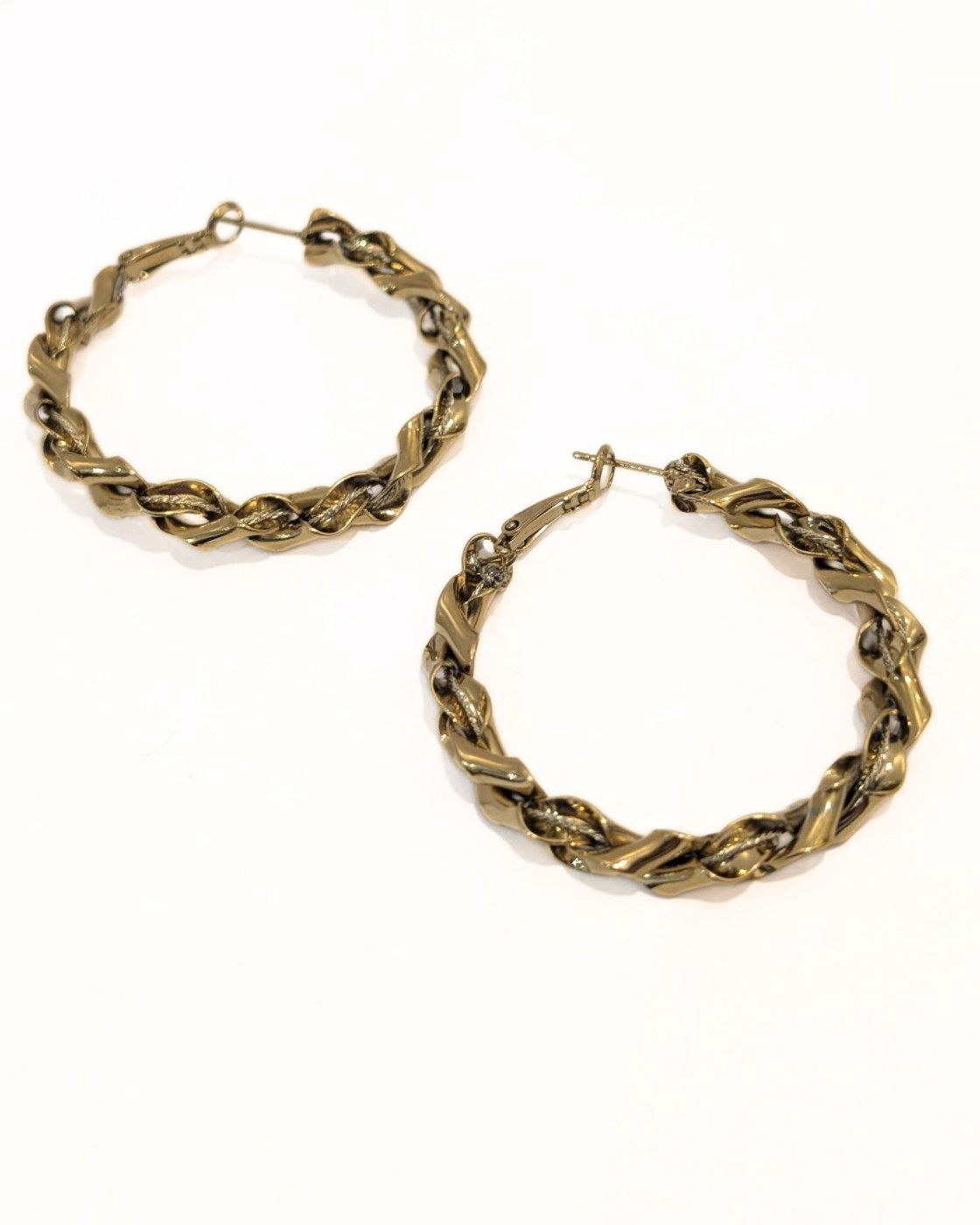 Boucles d'oreilles femme anneaux torsadés acier doré Marianne