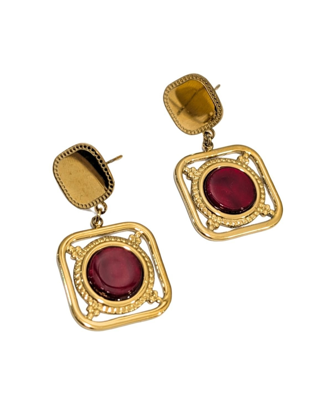Boucles d'oreilles femme acier carré doré et rond rouge 