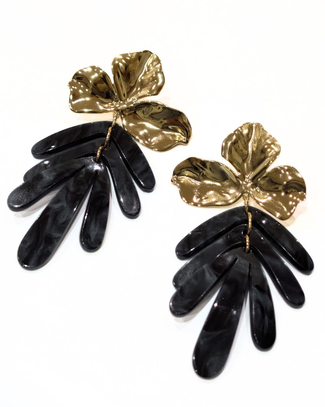 Boucles d'oreilles femme acier doré feuilles en résine noire