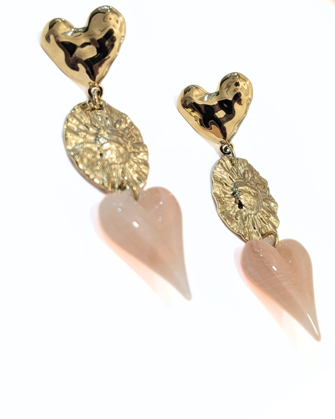 Boucles d'oreilles femme pendantes acier doré coeur résine
