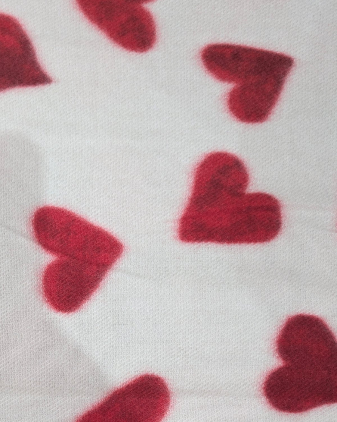 Echarpe femme beige coeurs rouges