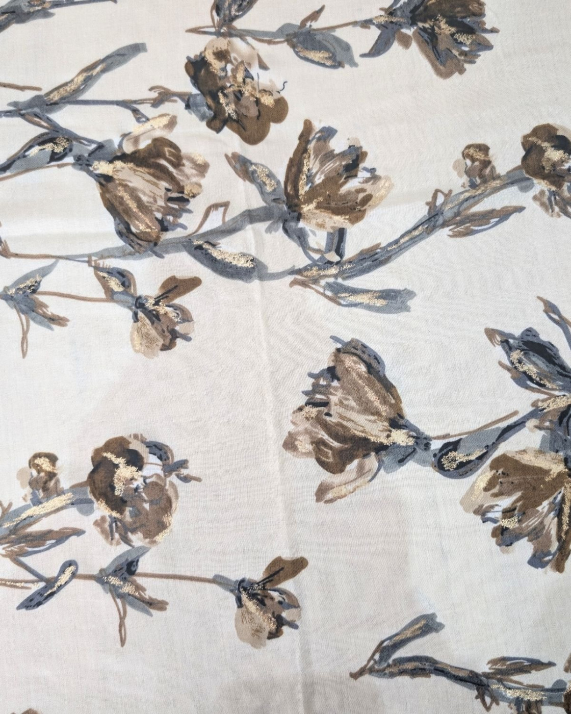 Echarpe femme beige fleurs marrons grises dorées