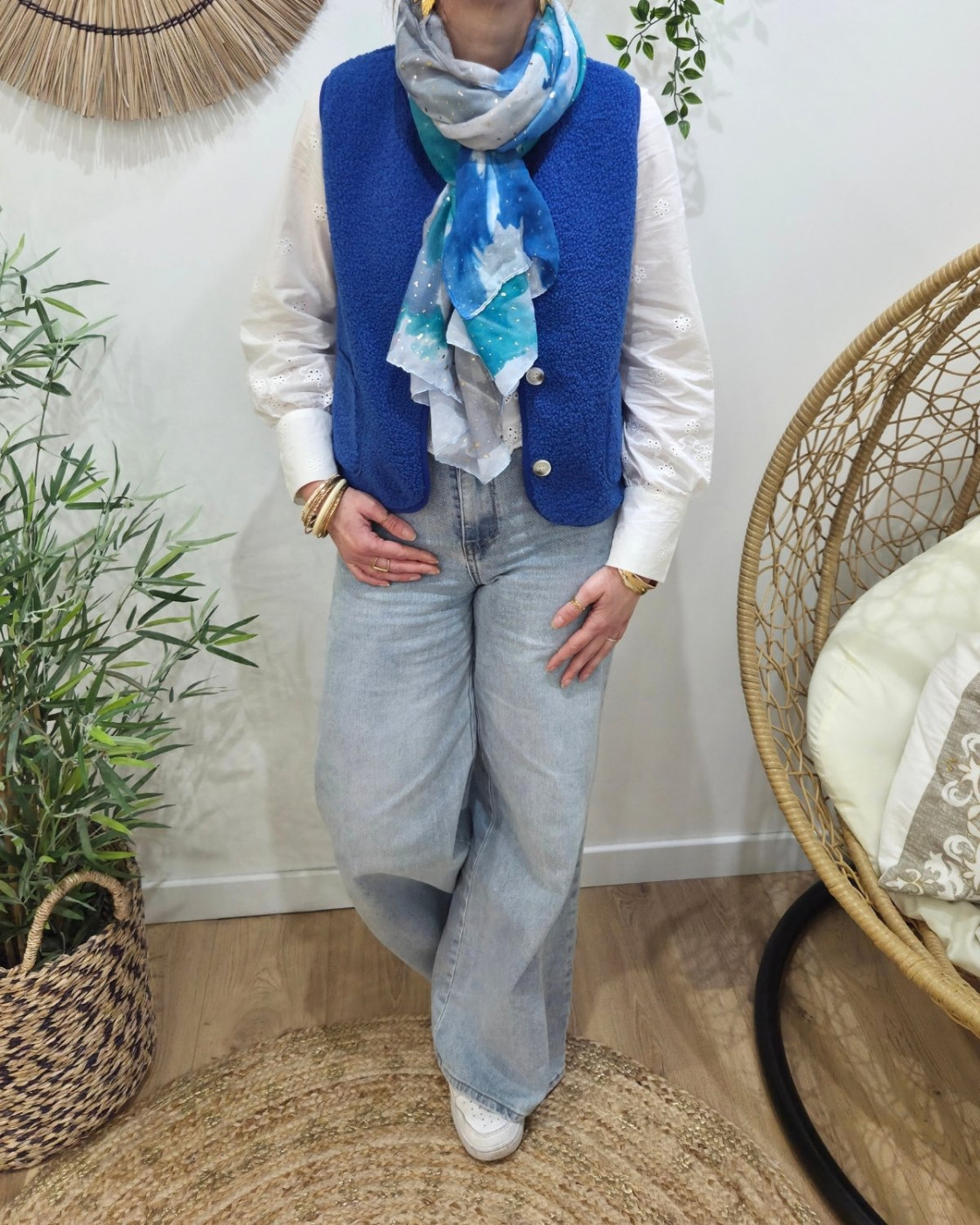 Foulard femme fleurs aquarelle et dorures