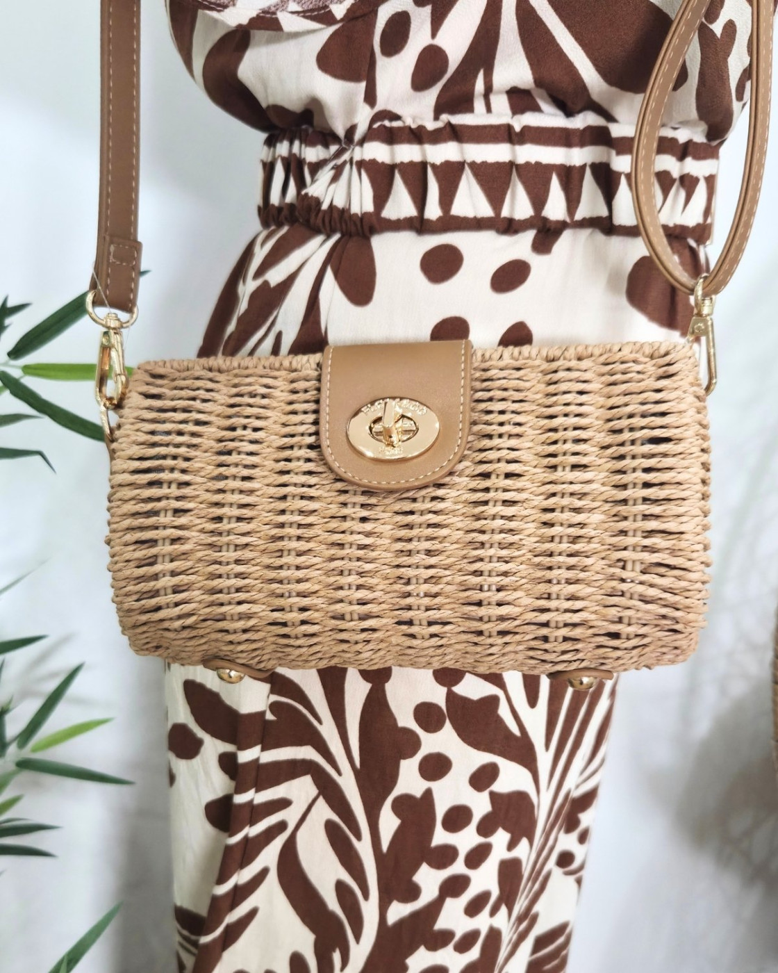 Sac à bandoulière en paille rigide goutte