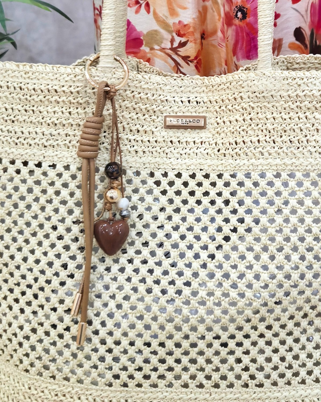 Grand sac cabas en paille porte clés coeur