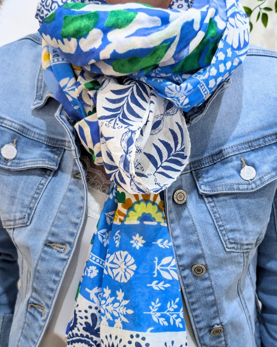 Foulard femme patchwork imprimés fleuris