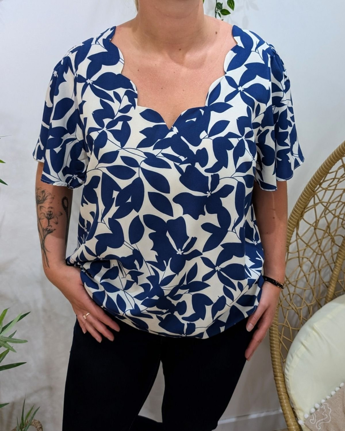 Blouse femme bleue manches volantes Soizic