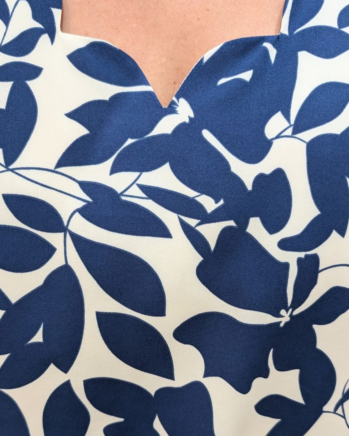 Blouse femme bleue manches volantes Soizic