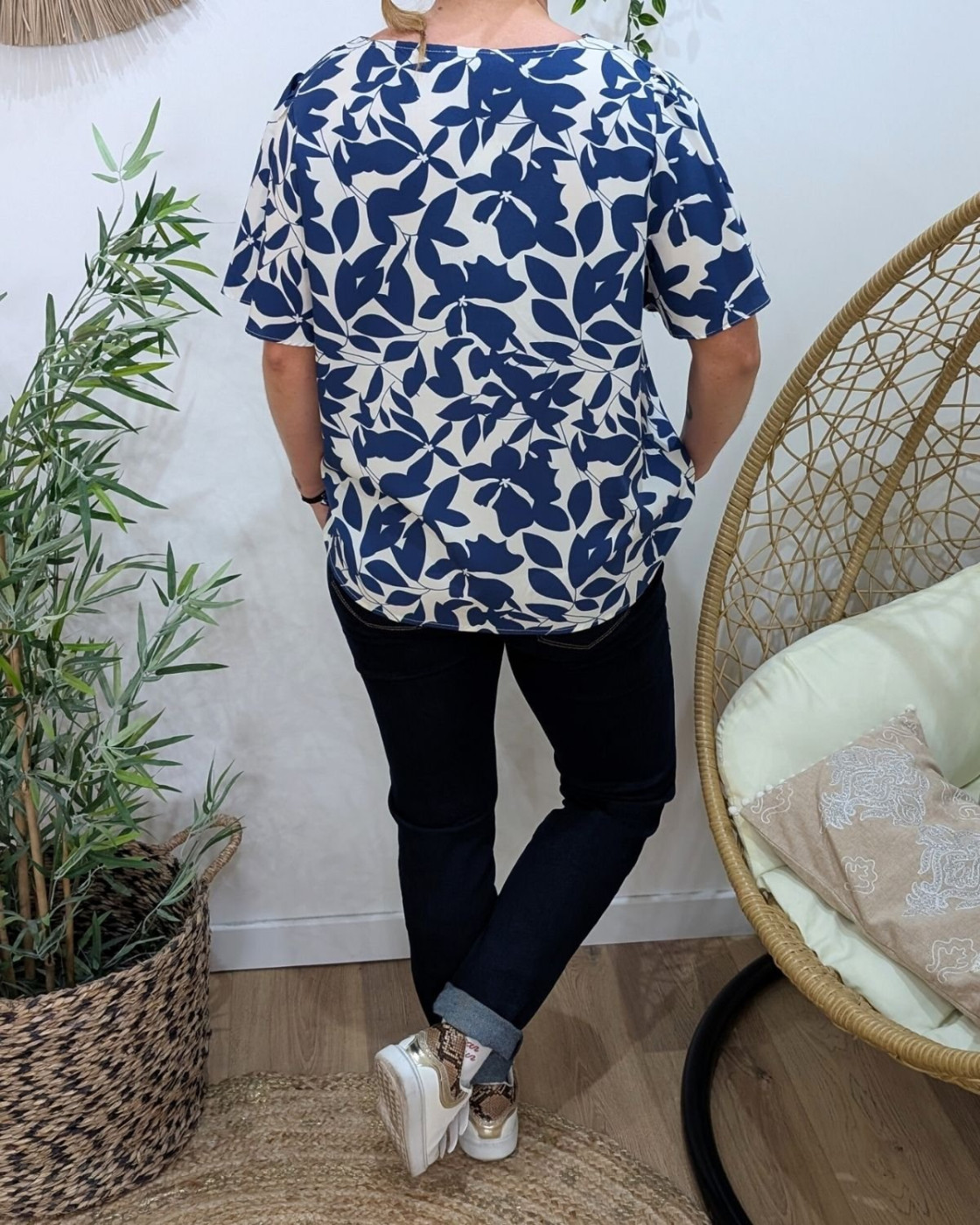 Blouse femme bleue manches volantes Soizic