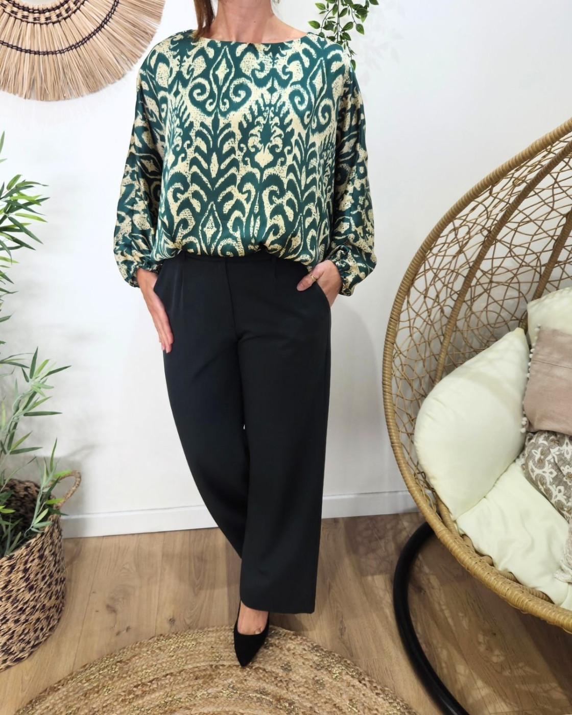 Blouse femme satinée beige et vert