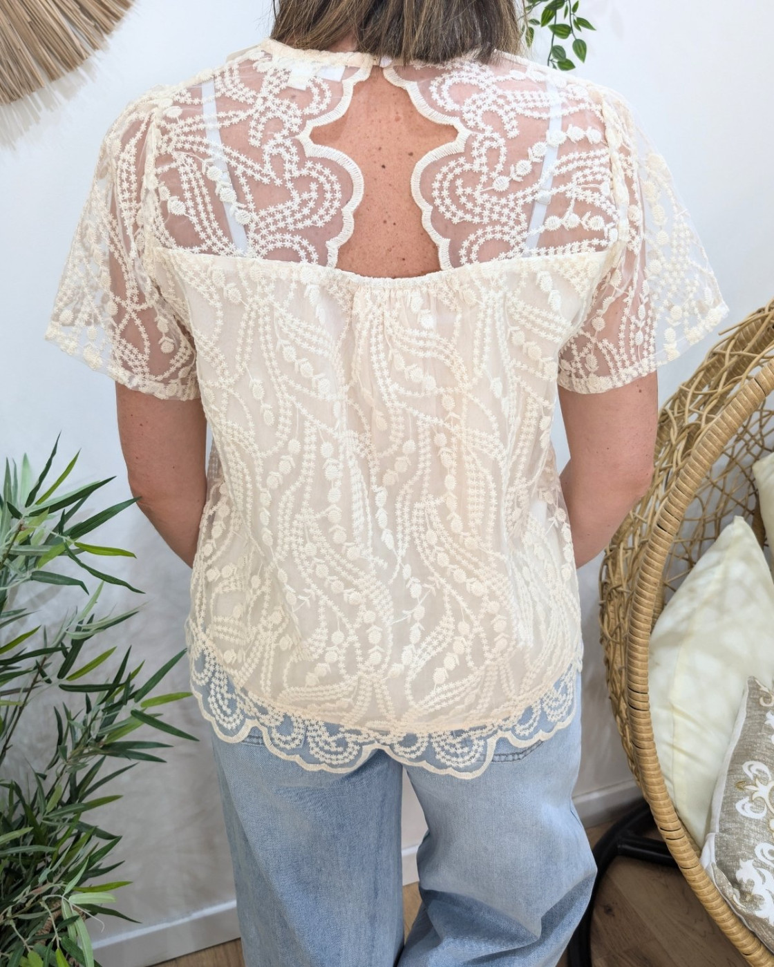 Blouse femme brodées beige Lumi