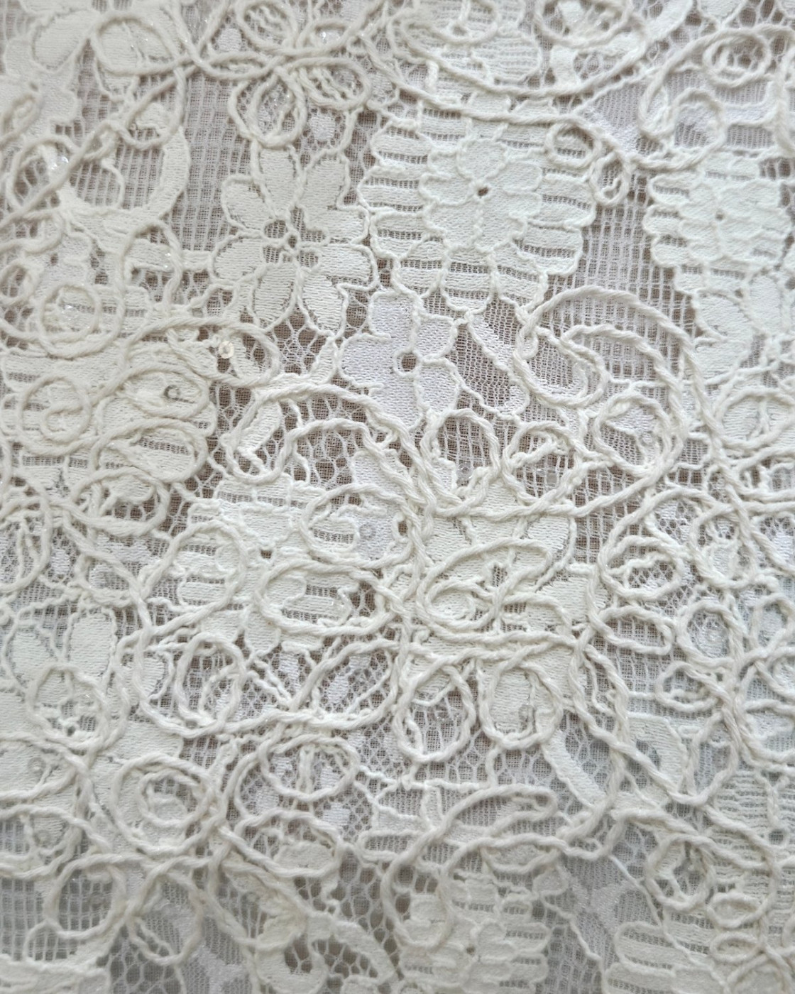 Blouse femme brodée beige manches courtes Clémence