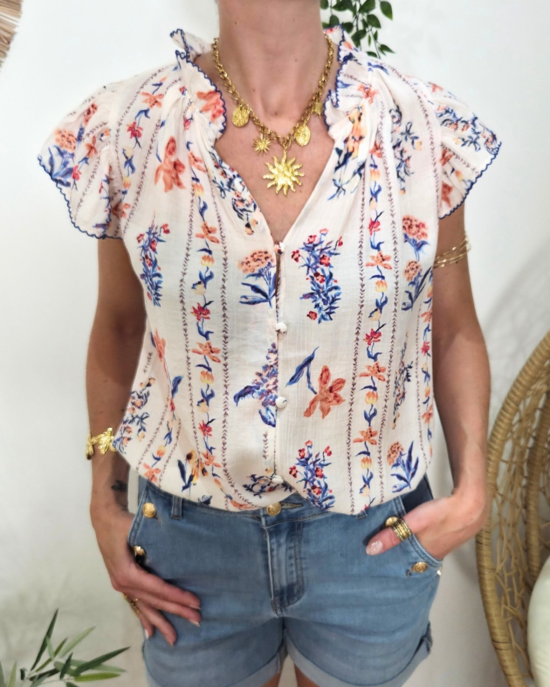 Blouse femme écrue fleurie bleue et corail Gaudia