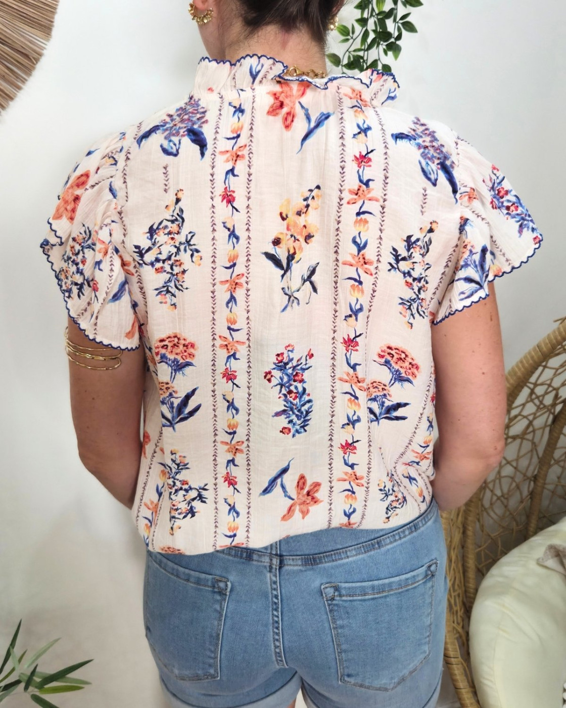 Blouse femme écrue fleurie bleue et corail Gaudia