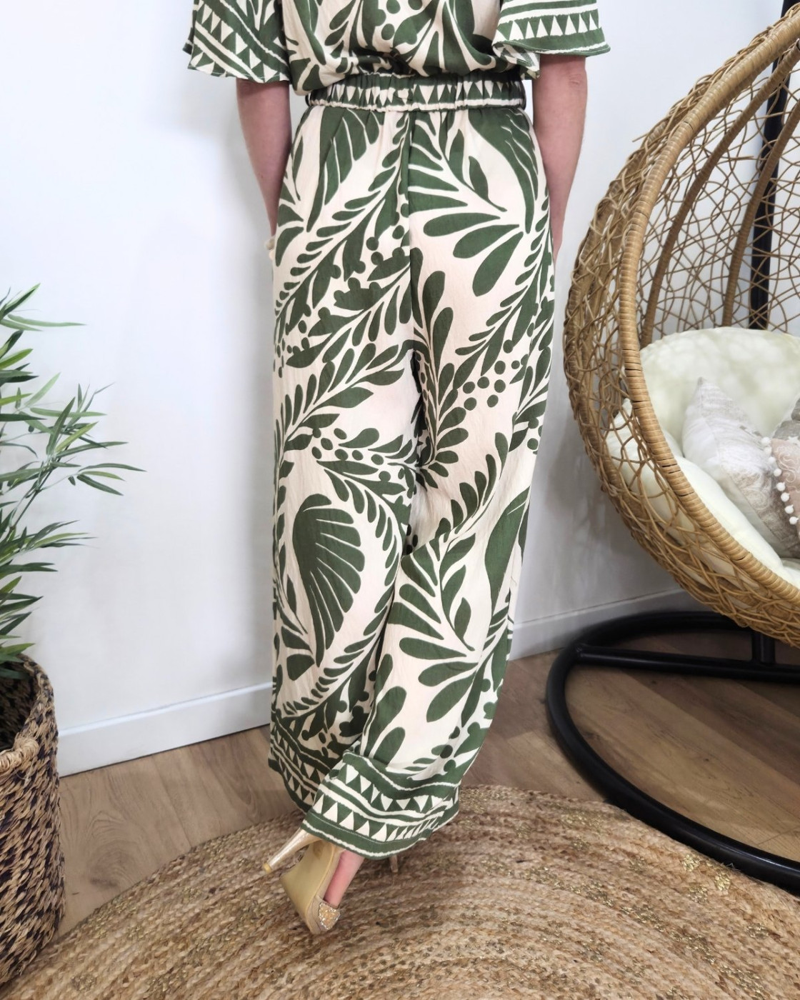 Combinaison femme écrue et verte manches volantes Esra