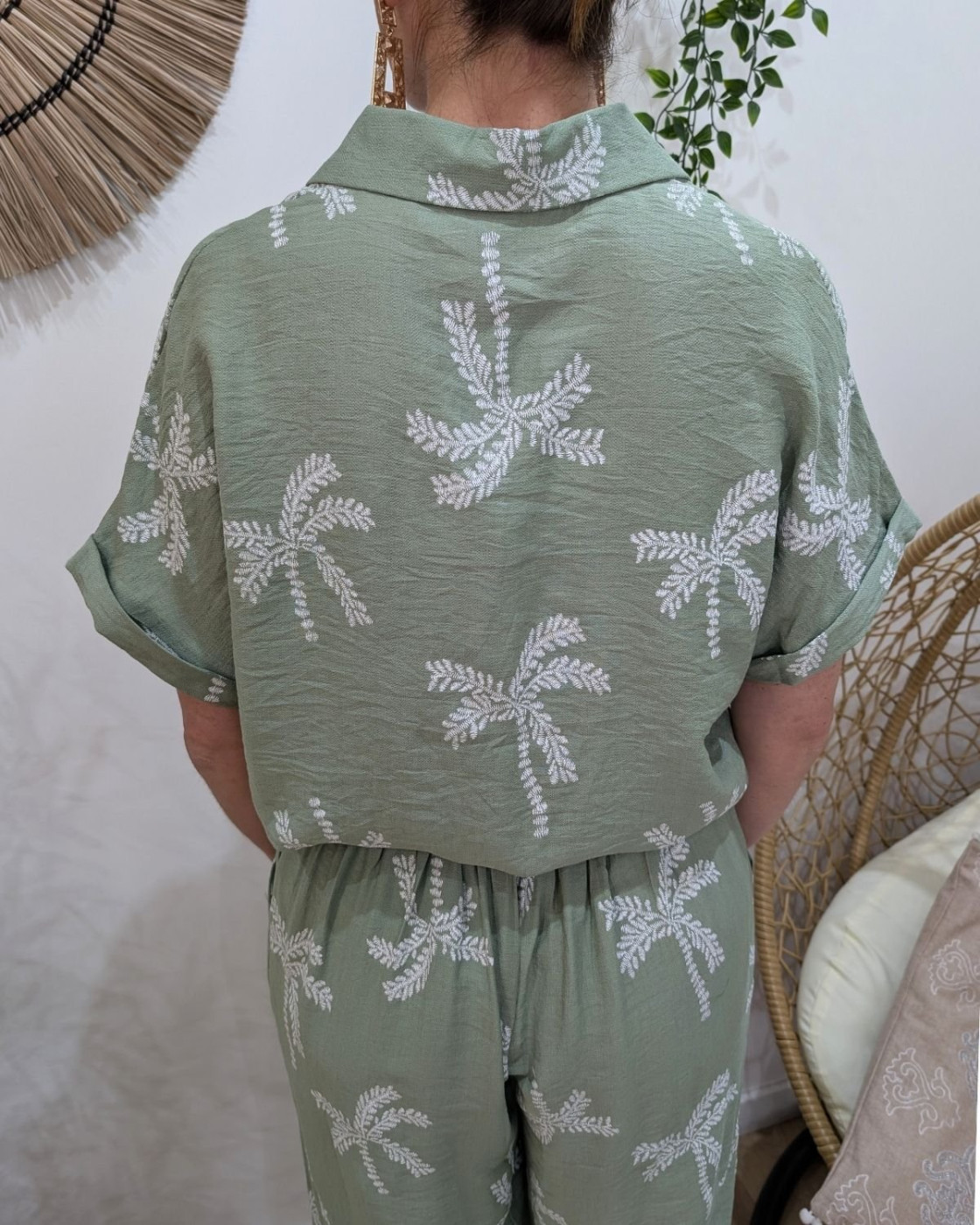 Chemisier femme vert amande palmiers blancs