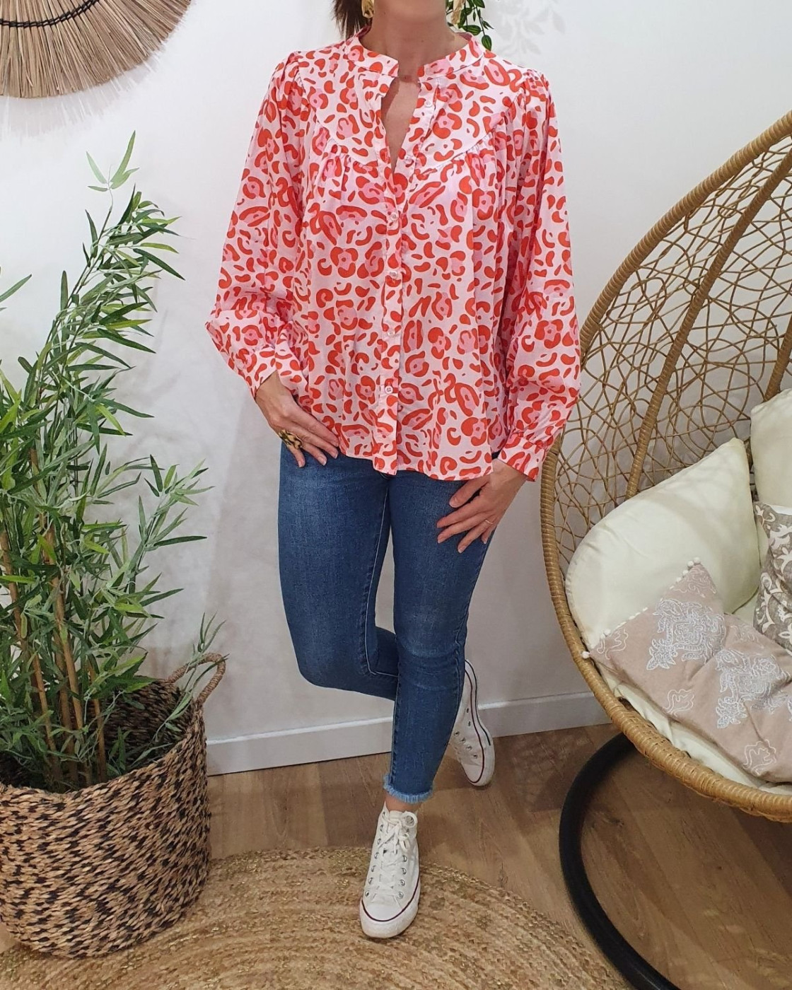 Chemisier femme col mao rouge et rose