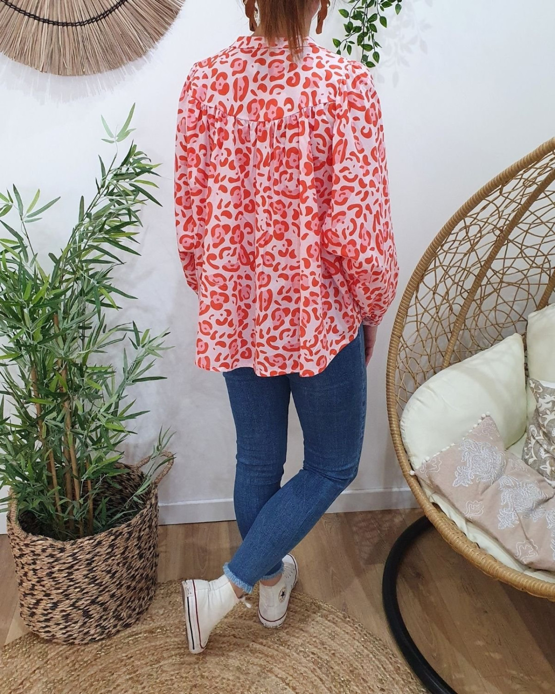 Chemisier femme col mao rouge et rose