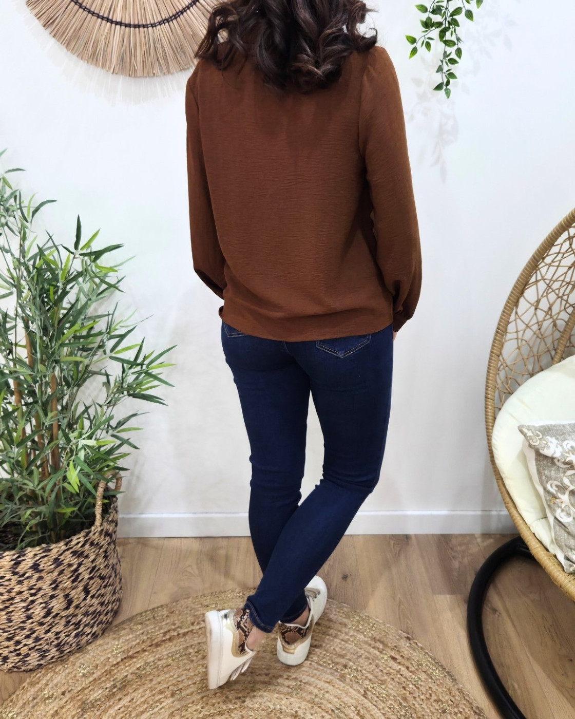 Chemisier femme marron poitrine dentelle Olwen