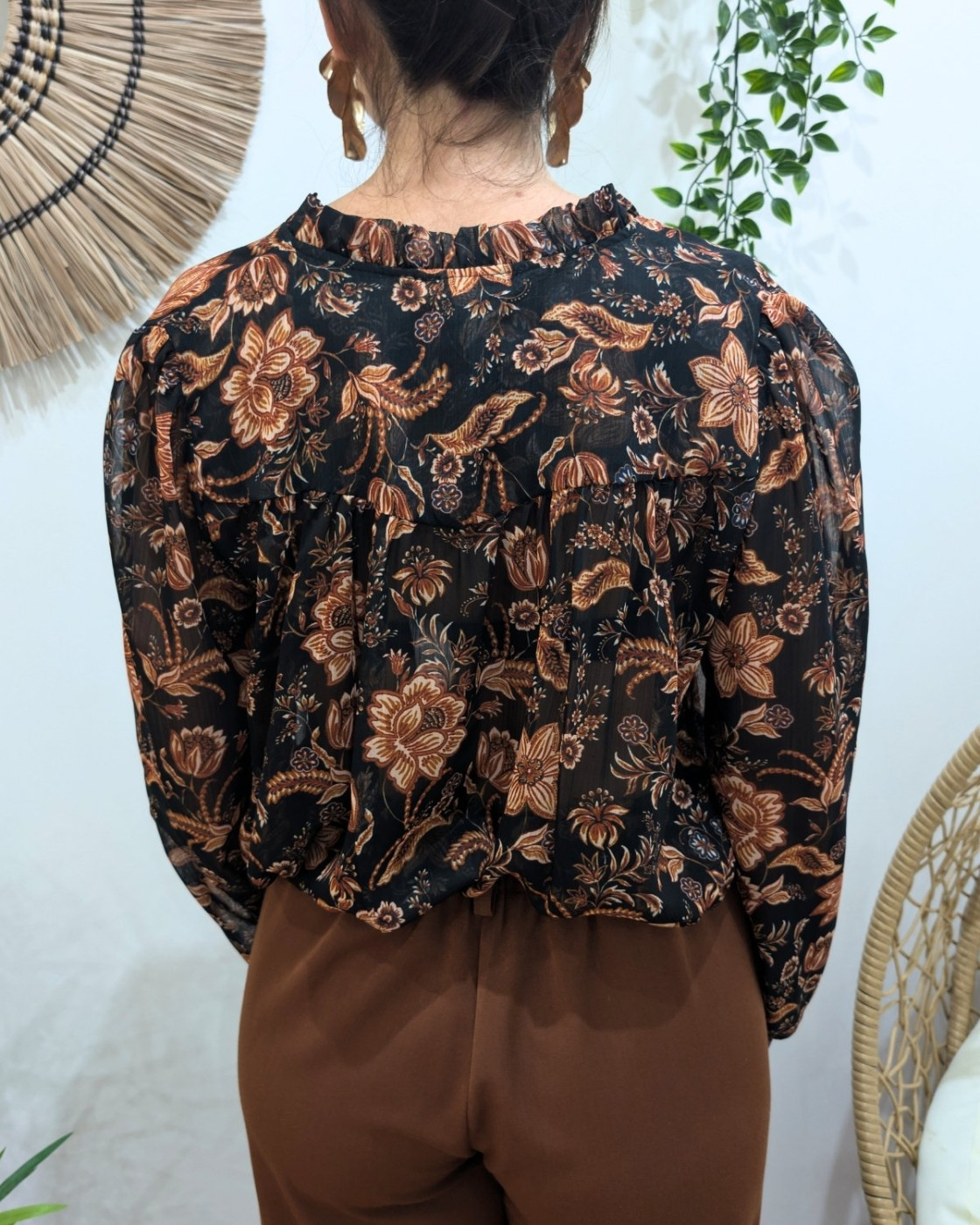 Chemisier femme noir fleurs terracottas Jasmina