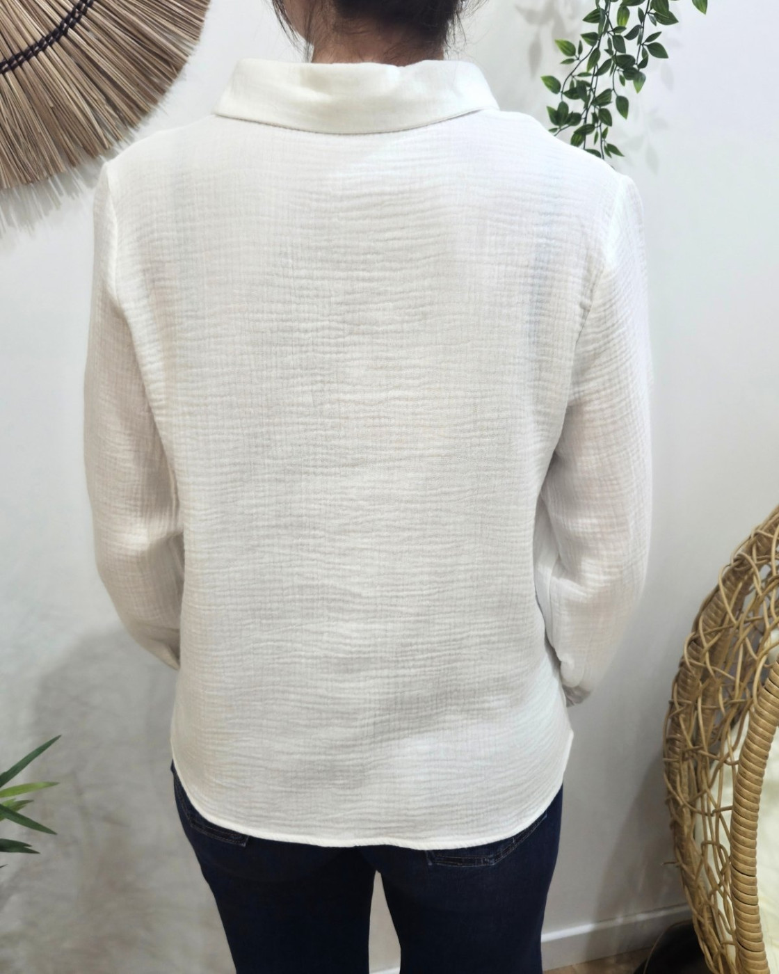 Chemisier femme écru manches et poitrine brodées Rhea