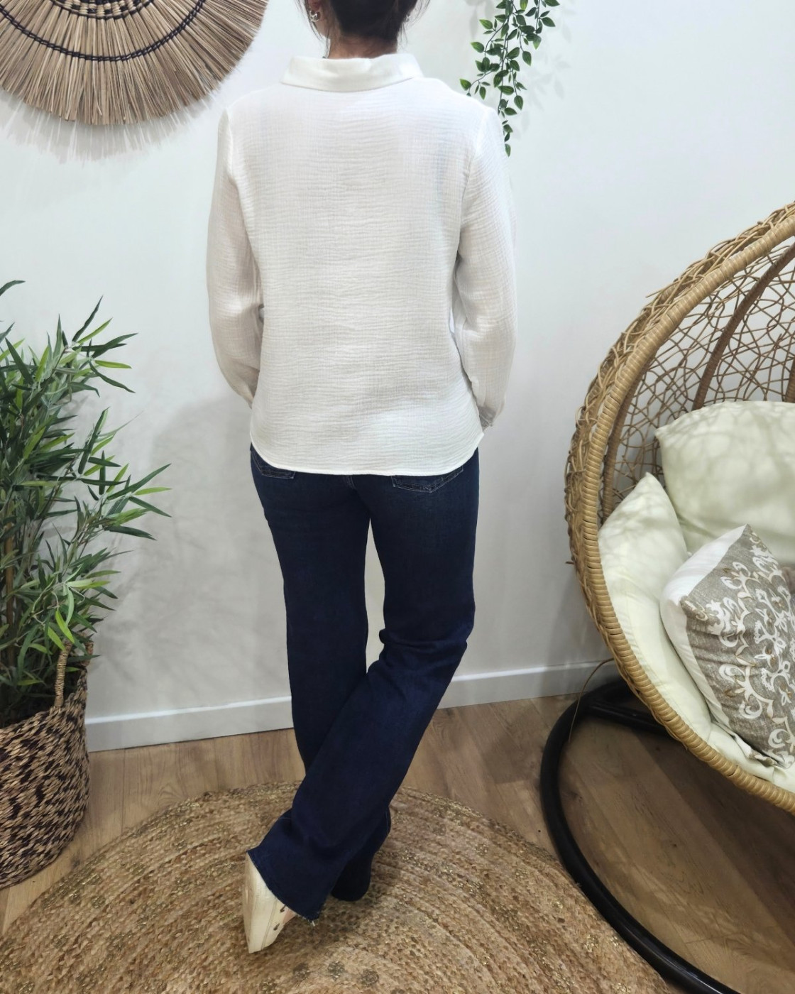 Chemisier femme écru manches et poitrine brodées Rhea