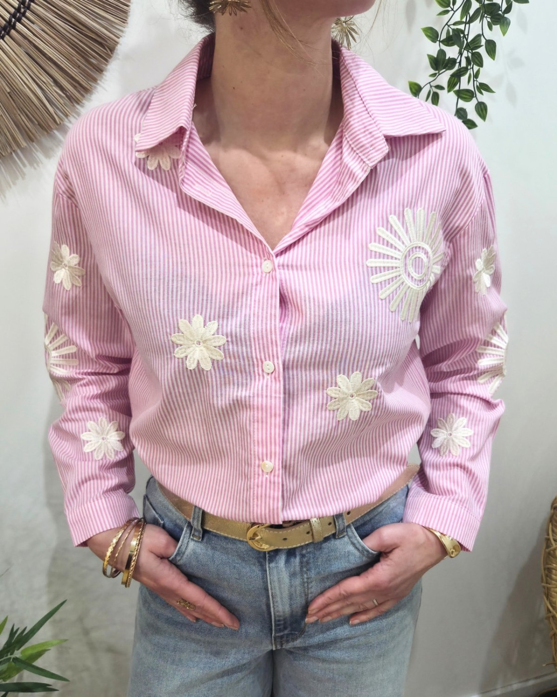 Chemisier femme rayé rose et blanc broderies fleurs