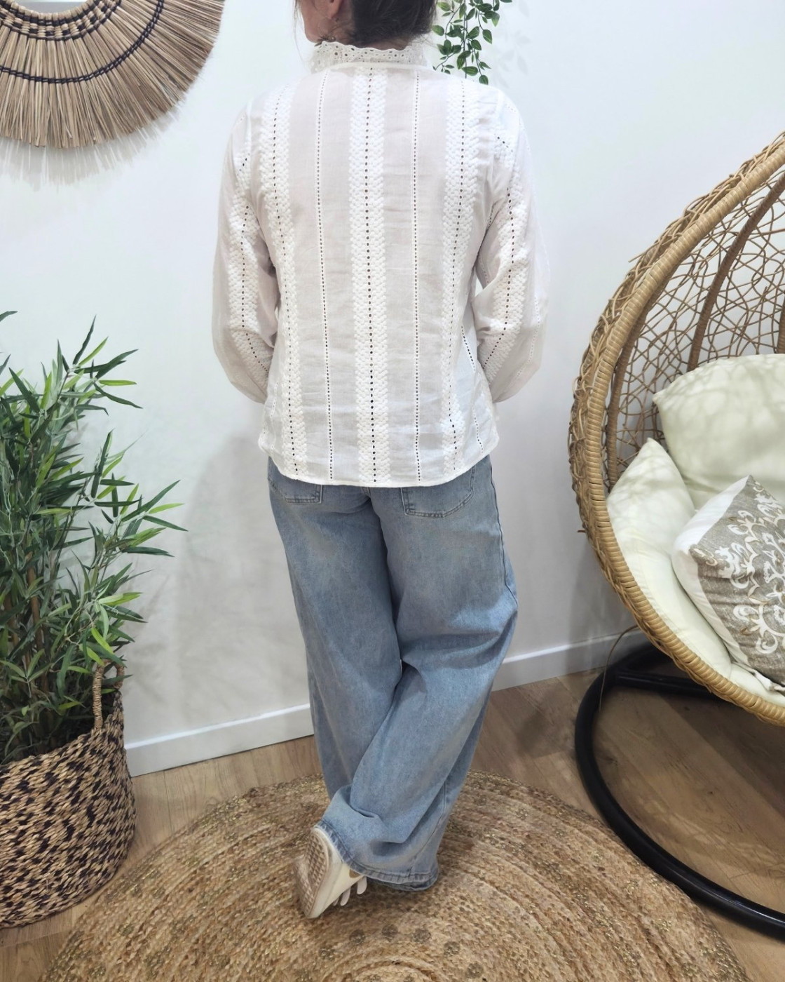 Chemisier femme blanc broderies fleuries ajourées Leonora