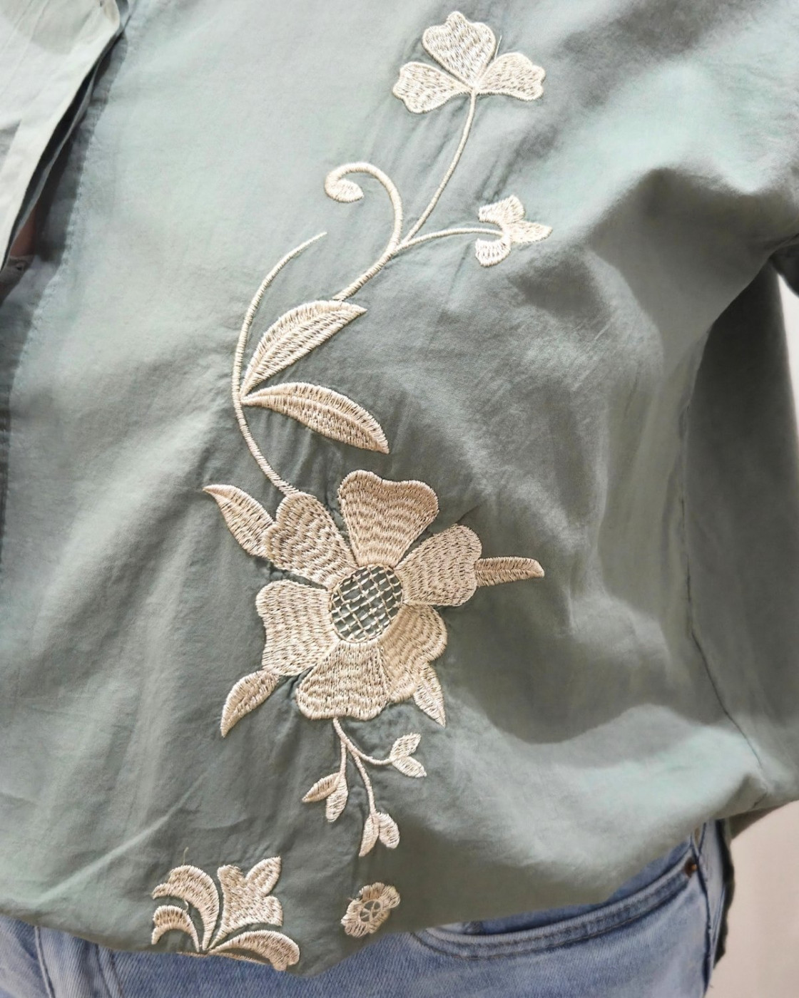 Chemisier femme oversize brodé à fleurs