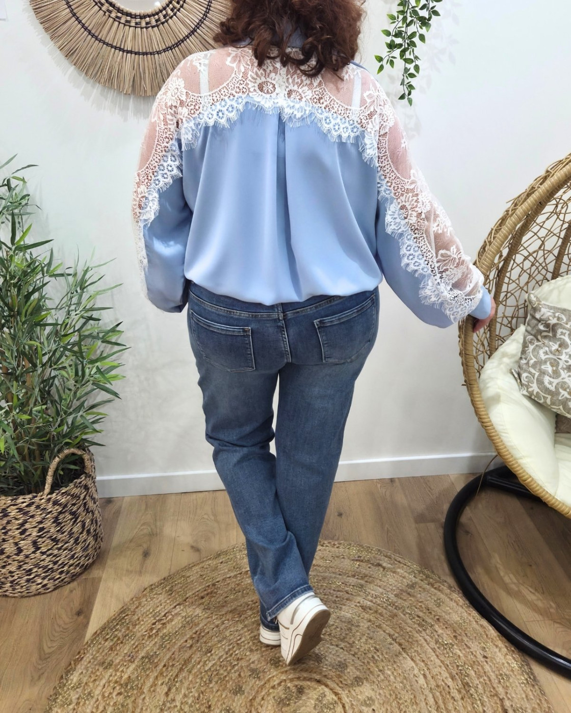 Chemisier femme fluide manches dentelle